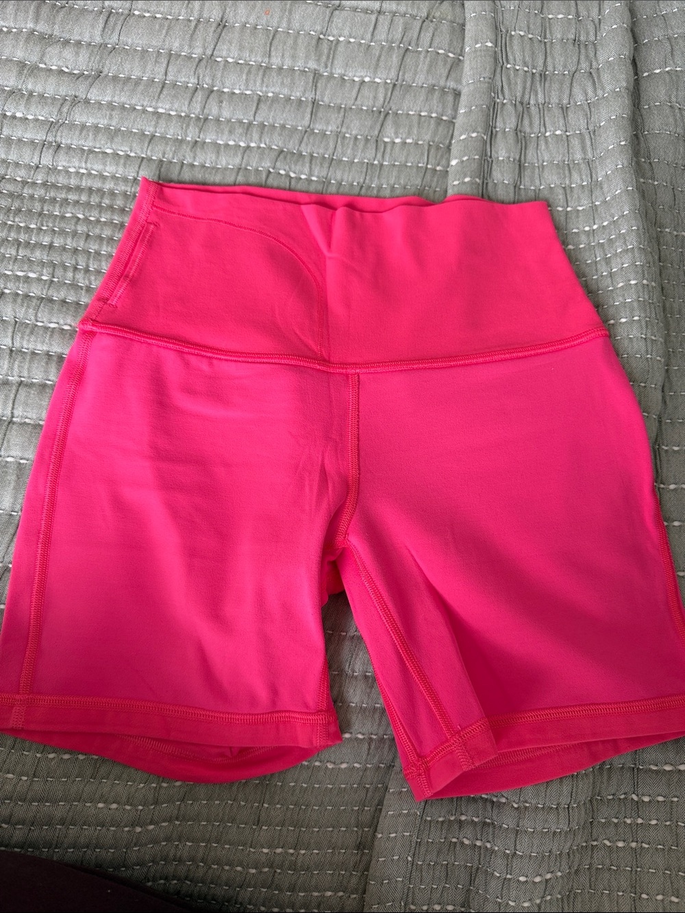 Lululemon align 6” short size 6
